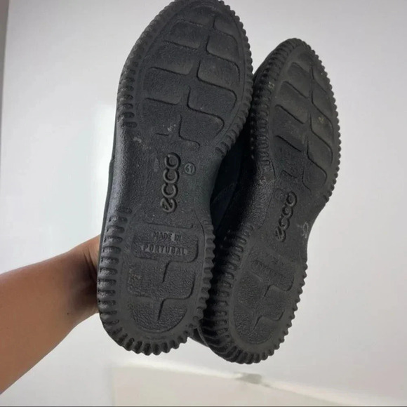 ECCO Soft Black Suede Lace Up Sneakers Sz 41 - Picture 6 of 7